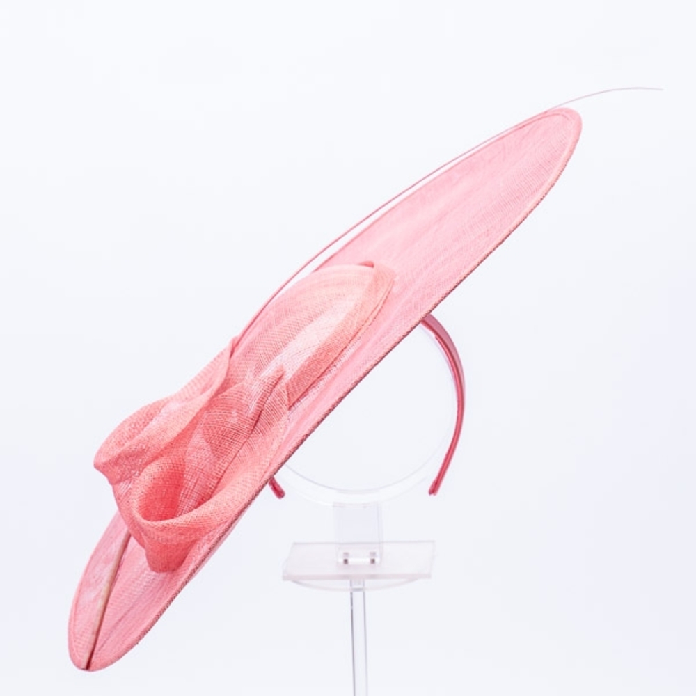 Sophisticated Pink Wide-Brimmed Hat - Picture 6 of 10